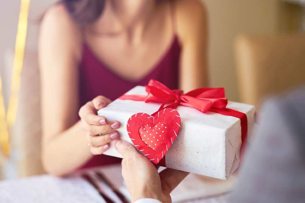 10 interesting gift ideas to make Valentine&#8217;s Day special